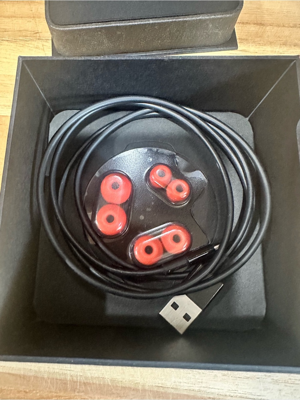 Beats Powerbeats Pro Wireless Earbuds - Lava Red - Picture 3 of 5